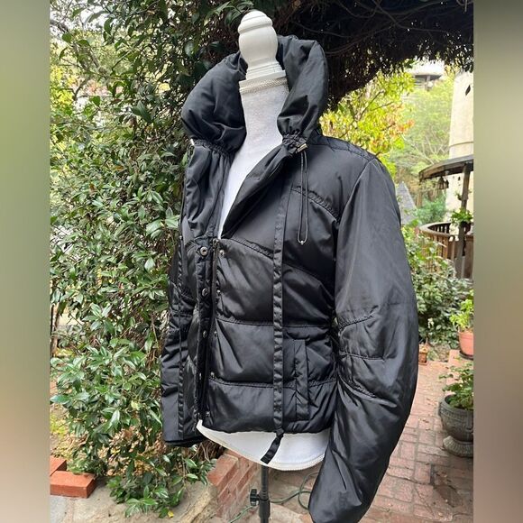 TAHARI SHORT PUFFER JACKET WARM DOWN FILLING HIDDEN HOOD BLACK SMALL - Picture 7 of 16